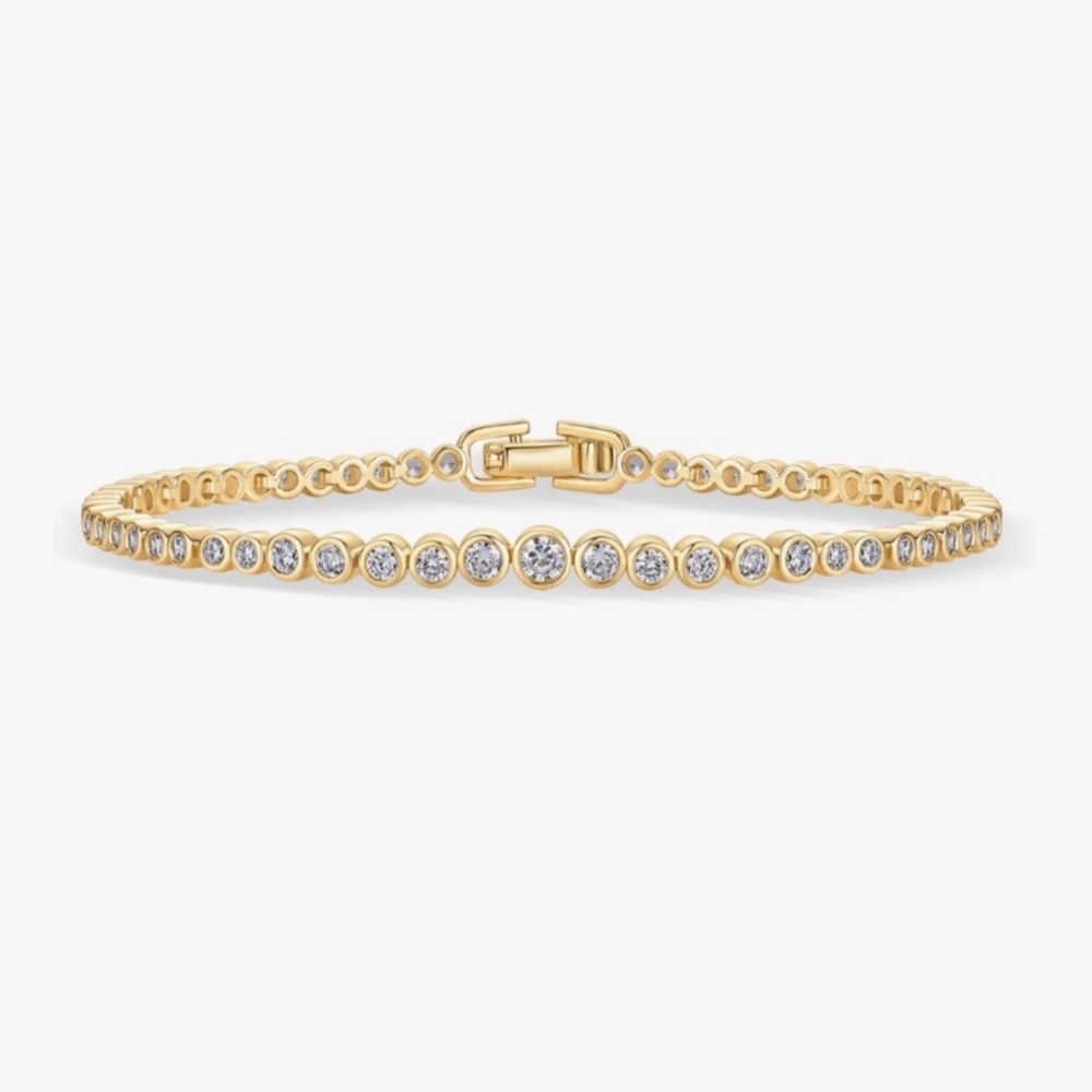 NEW 18K Gold Plated Simulated Diamonds Bezel Set Tennis Bracelet